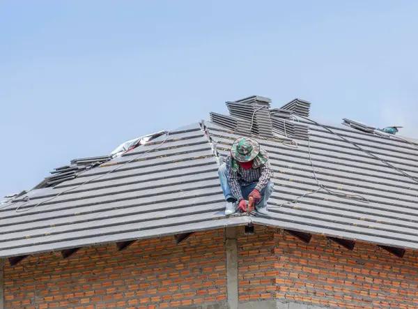 Best Roofing Company Near Me with Fast Service