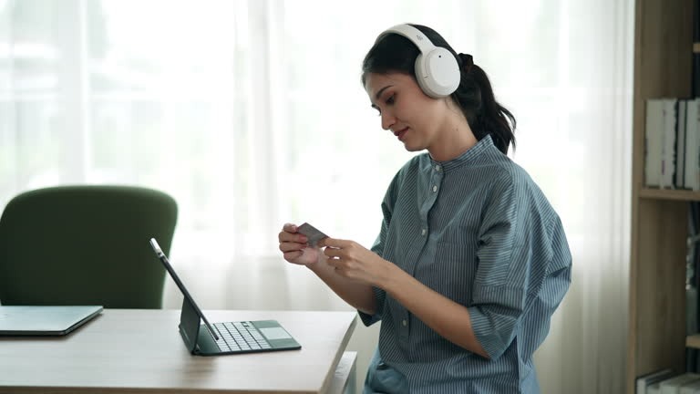 How to Avoid Predatory Lenders When Seeking Loans for Bad Credit