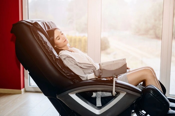 Do Massage Chairs Help With Stress From Busy Workweeks?