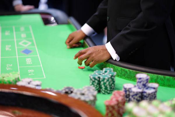 Find Jackpot Slots at online casinos Singapore for Gamers